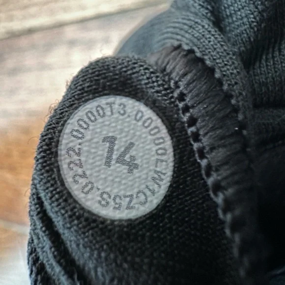 Lululemon InStill Tank Top - Black - Picture 11 of 11